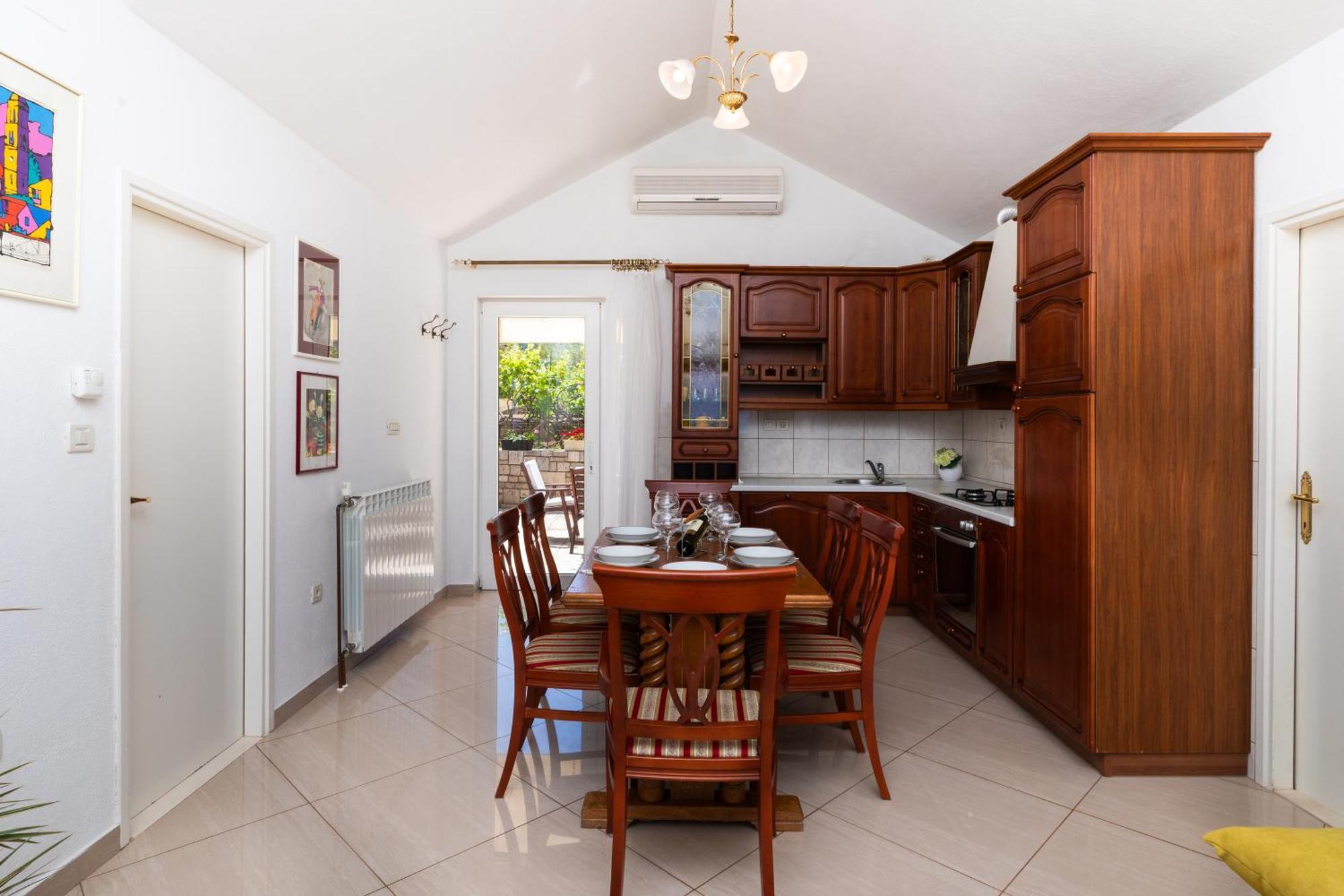 Agape - Three Bedroom On 15k M2 Olive Grove - Incredible 360 View - Free Parking - Private Pool And Jacuzzi Mirca (Brac)
